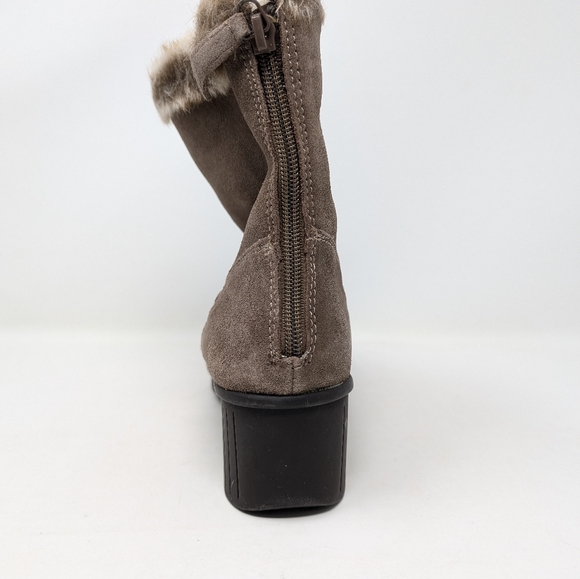 Women's suede Aeropostale boots, size 9. Tan. Two inch wedge heel. - Picture 5 of 13